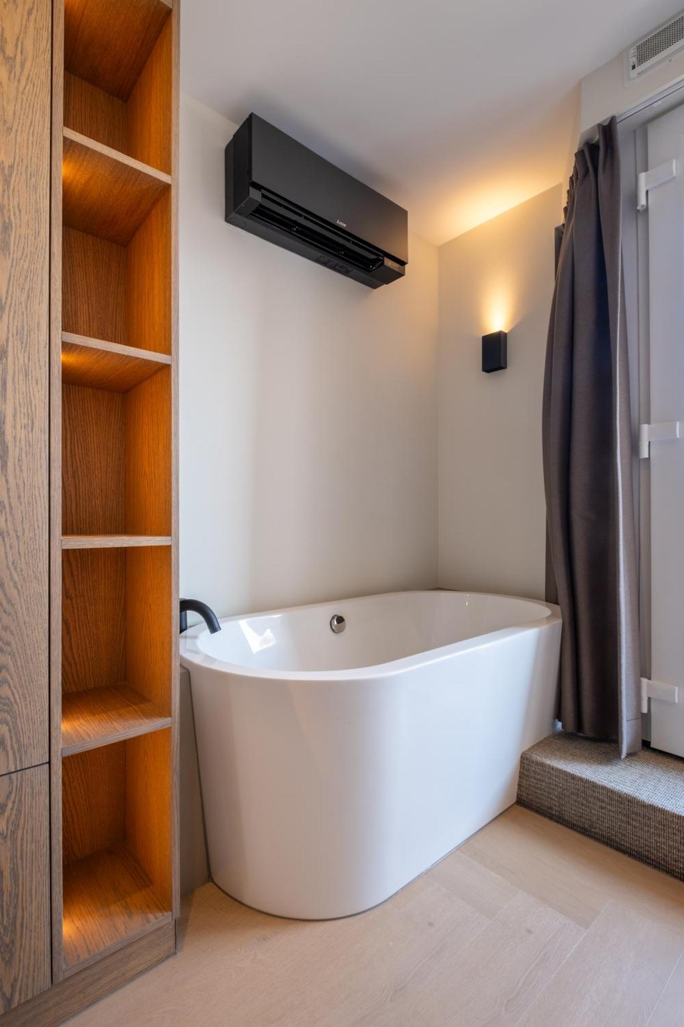 Four Stories Aparthotel