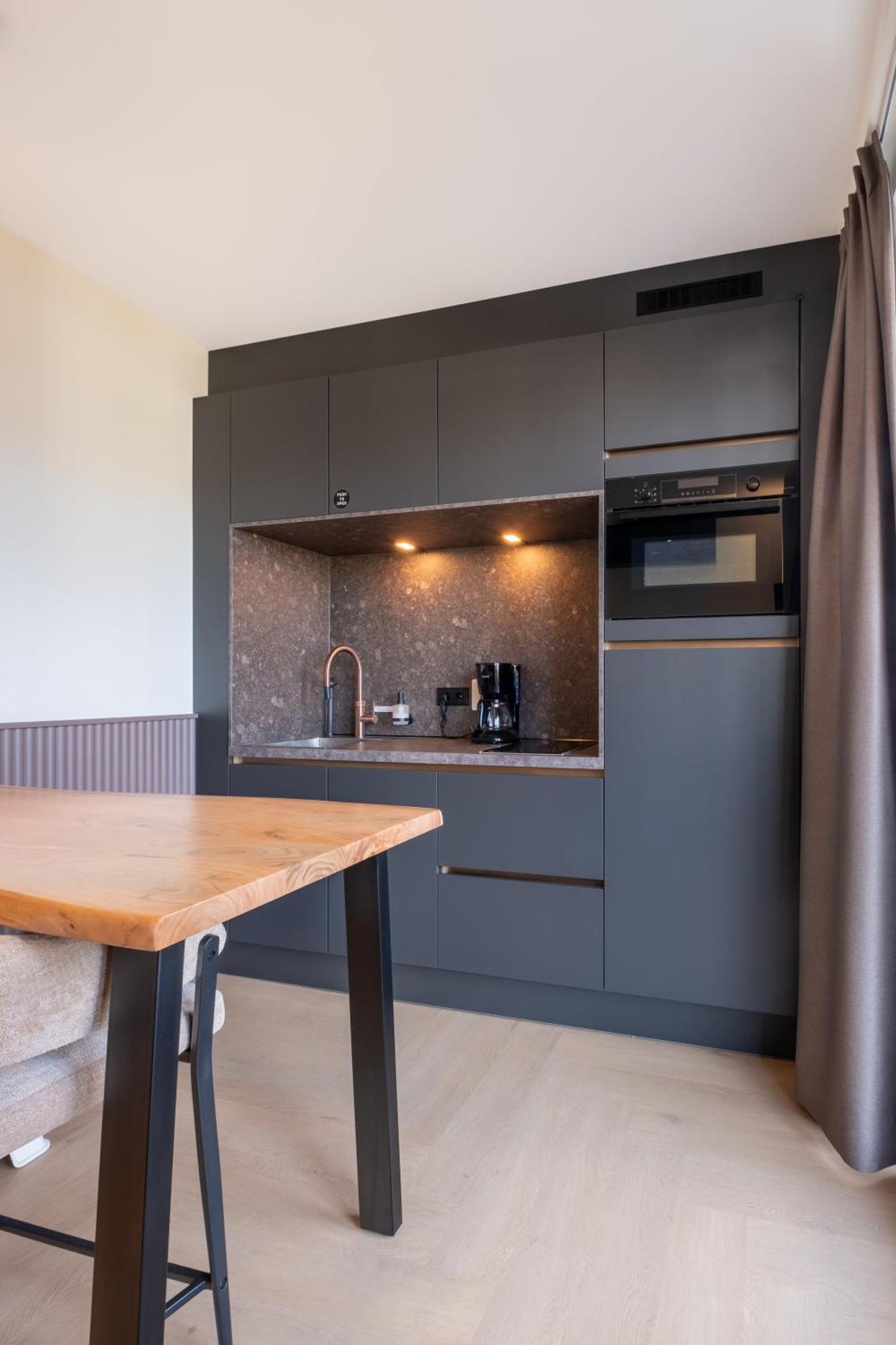 Aparthotel Four Stories 3*