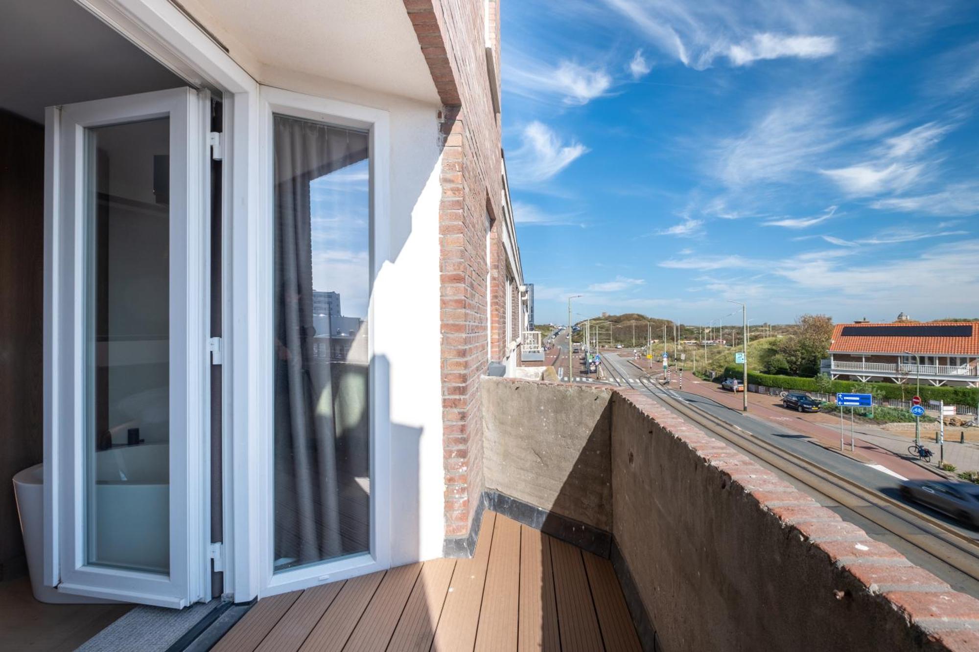 Four Stories Aparthotel